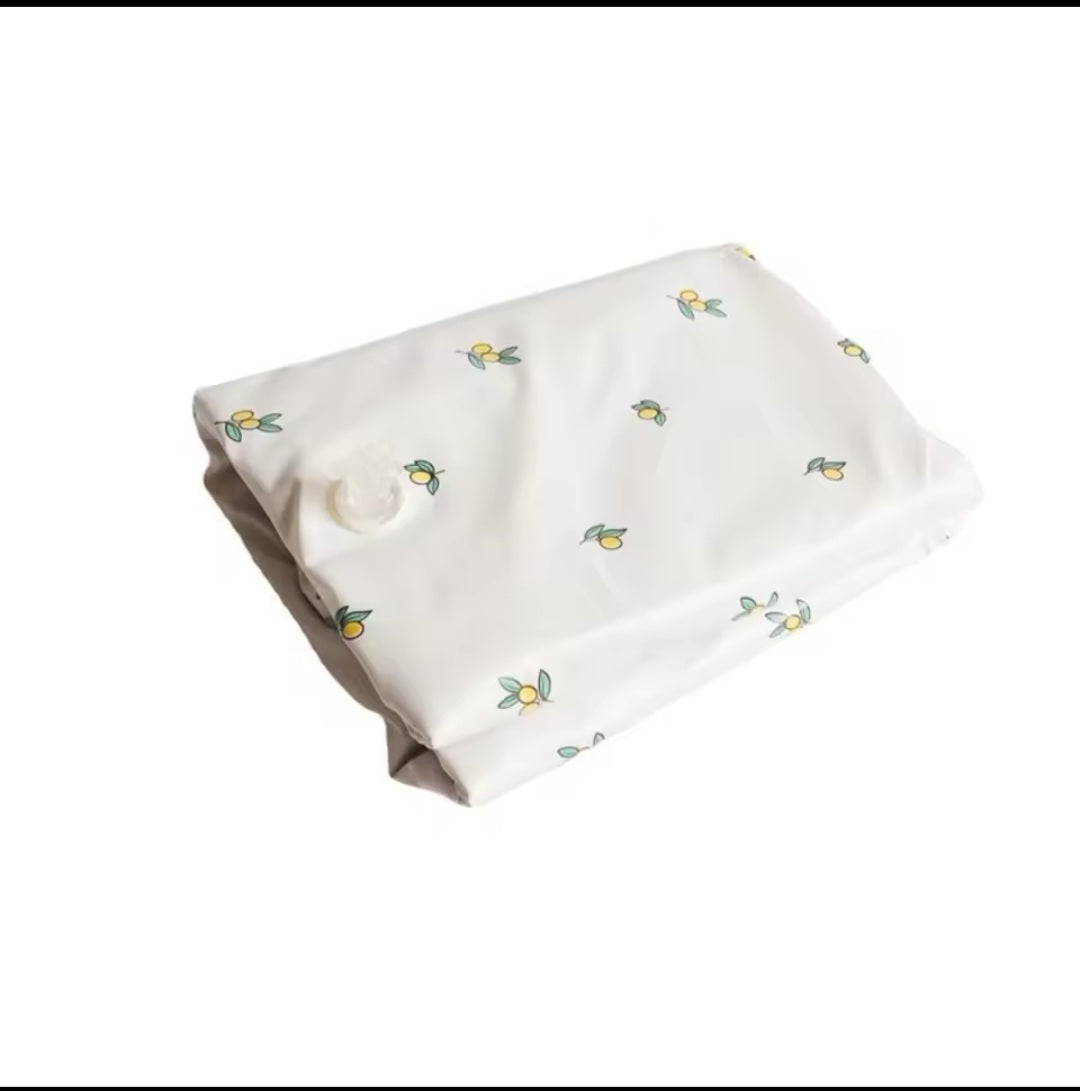 קן הכדורים – בריכת כדורים רכה לתינוקות 💛